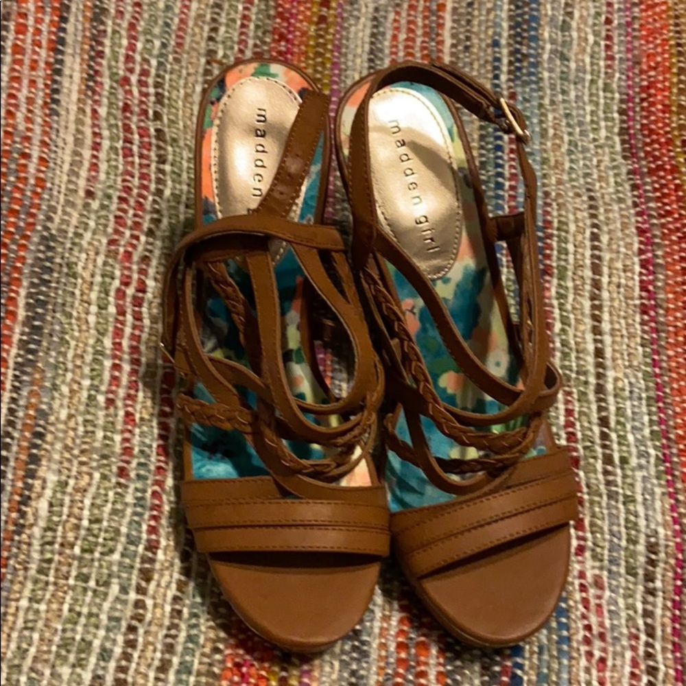 BROWN MADDEN GIRL WEDGES